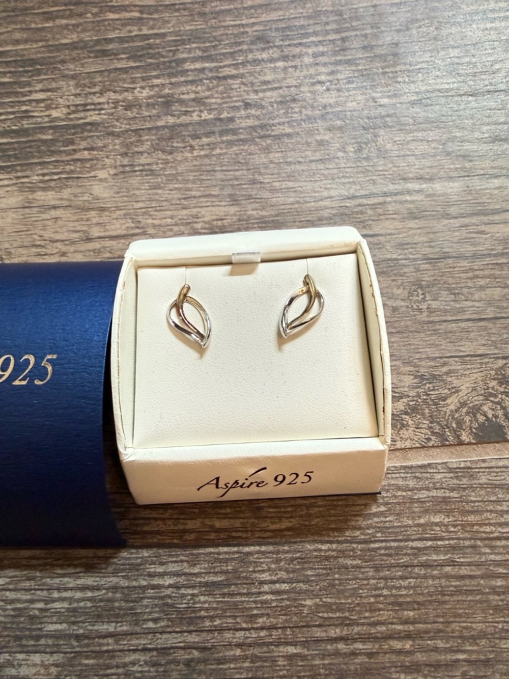 Aspire Sterling Silver Leaf Motif Stud Earrings - Picture 2 of 4